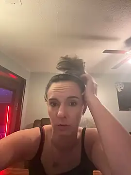 Snapshot of Trippyyb28 chatting on January 13, 5:02 am Trippyyb28 online show from January 13, 5:02 am