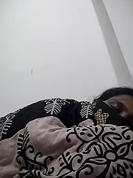 Hot Sweety02 online show from January 9, 10:55 pm