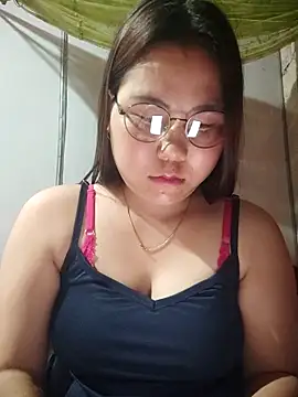 Snapshot of Leeza_123 chatting on February 4, 10:10 am Leeza 123 online show from February 4, 10:10 am