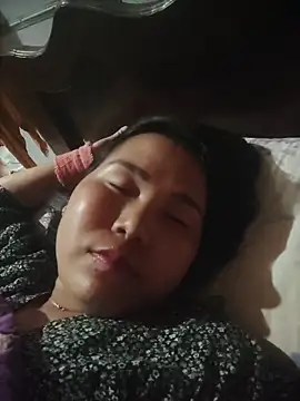 Snapshot of Leeza_123 chatting on March 1, 5:42 am Leeza 123 online show from March 1, 5:42 am