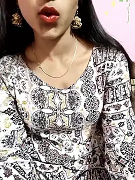 Yours-Zeenat online show from April 11, 6:12 pm