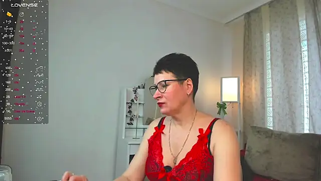 JennyMons online show from April 21, 8:20 am