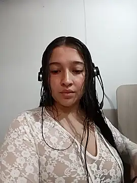 Snapshot of Laia__Evanss chatting on April 15, 6:48 pm Laia Evanss online show from April 15, 6:48 pm