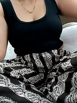 ShamaParvin online show from January 18, 5:06 pm