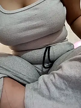 ShamaParvin online show from March 10, 7:52 pm