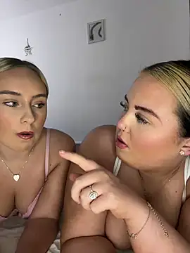 KatieCeexx online show from January 10, 9:16 pm