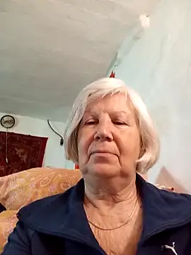 KlaudiaDarling online show from April 3, 8:01 am