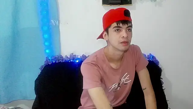 nico22love online show from February 5, 12:32 pm