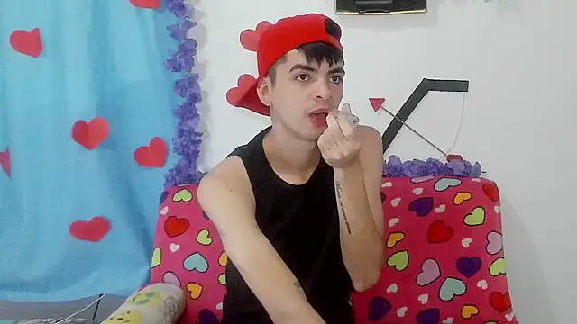 nico22love online show from February 18, 2:46 pm