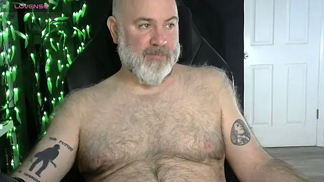 XJJ77x online show from February 7, 2:37 am