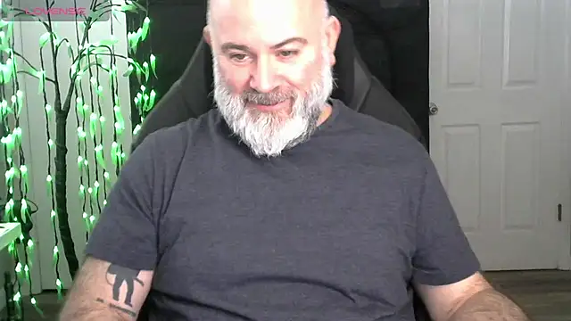 XJJ77x online show from February 13, 5:09 pm