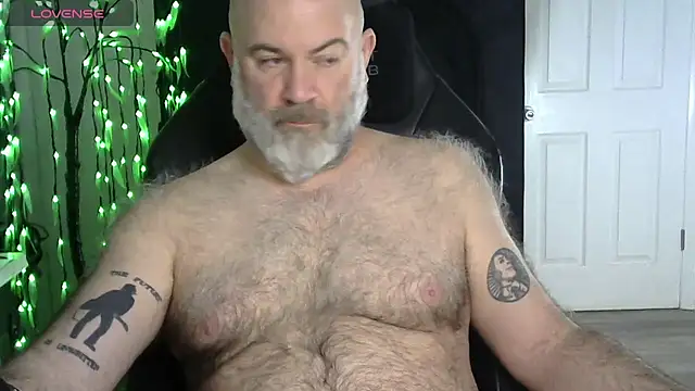 XJJ77x online show from February 18, 6:42 am