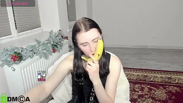 Snapshot of KrissLimada chatting on February 9, 10:58 pm KrissLimada online show from February 9, 10:58 pm