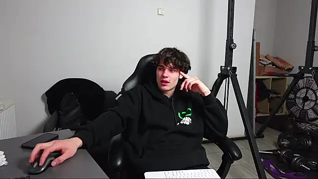 Snapshot of Daniel_Shawnn chatting on January 5, 7:17 pm Daniel Shawnn online show from January 5, 7:17 pm