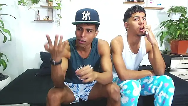 Interracial Snow Bunny online show from March 8, 5:17 pm