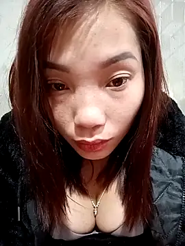 yeutinh00 online show from February 8, 4:21 pm