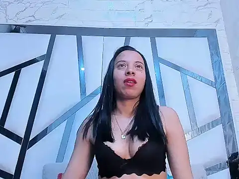 Lunahot68 online show from January 11, 3:00 am