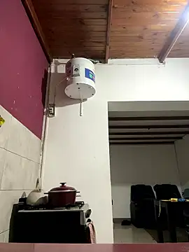 Snapshot of donatella07 chatting on January 14, 11:31 pm donatella07 online show from January 14, 11:31 pm