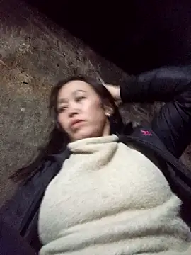 Snapshot of dakota-kis chatting on January 13, 1:38 pm dakota-kis online show from January 13, 1:38 pm