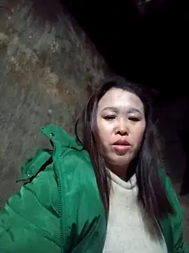 Snapshot of dakota-kis chatting on February 3, 6:22 am dakota-kis online show from February 3, 6:22 am