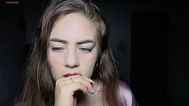 Snapshot of VelourNyx chatting on January 7, 4:15 am VelourNyx online show from January 7, 4:15 am