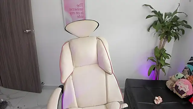 emma rinaldi online show from March 7, 3:42 pm