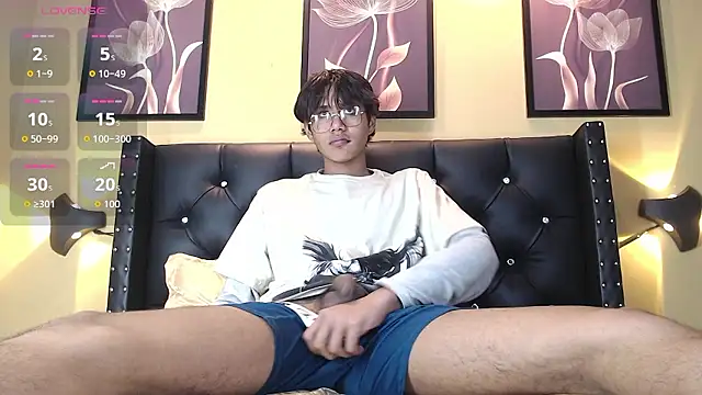 Derenn  online show from January 18, 11:03 am