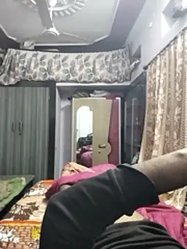 Snapshot of hornycouple20000 chatting on February 3, 11:10 pm hornycouple20000 online show from February 3, 11:10 pm