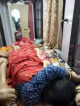 Snapshot of hornycouple20000 chatting on February 13, 4:58 pm hornycouple20000 online show from February 13, 4:58 pm