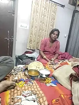 Snapshot of hornycouple20000 chatting on February 15, 7:32 pm hornycouple20000 online show from February 15, 7:32 pm