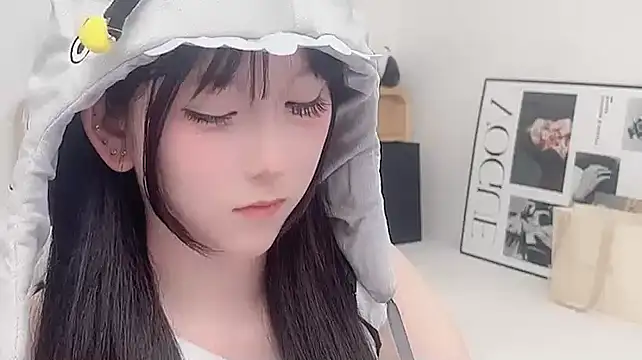 Snapshot of lnua-lnua chatting on January 9, 1:58 pm lnua-lnua online show from January 9, 1:58 pm