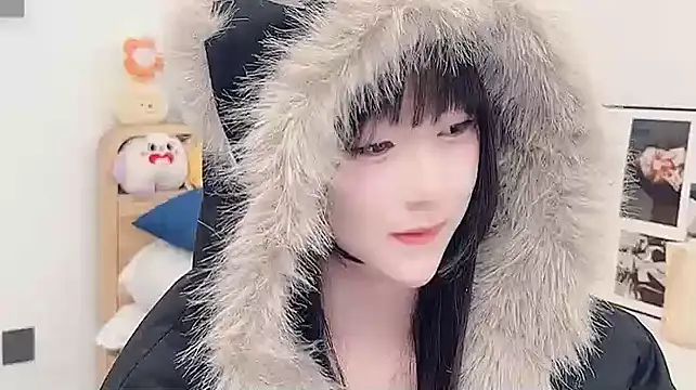 Snapshot of lnua-lnua chatting on January 10, 2:02 am lnua-lnua online show from January 10, 2:02 am