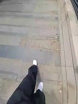 jerryrooh69 online show from April 7, 8:37 am