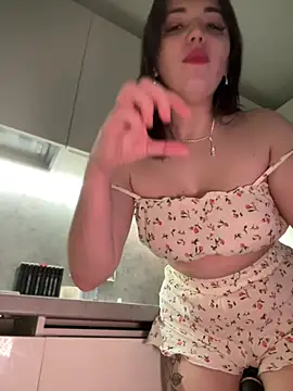 Natuella Luxe online show from January 10, 8:10 pm