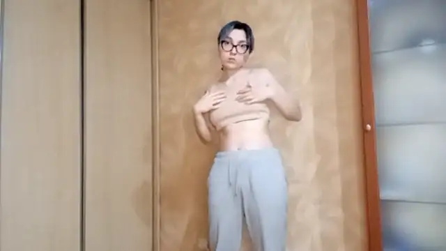 Snapshot of EvonTabb chatting on February 3, 2:11 pm EvonTabb online show from February 3, 2:11 pm