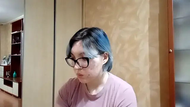 Snapshot of EvonTabb chatting on February 18, 1:51 pm EvonTabb online show from February 18, 1:51 pm