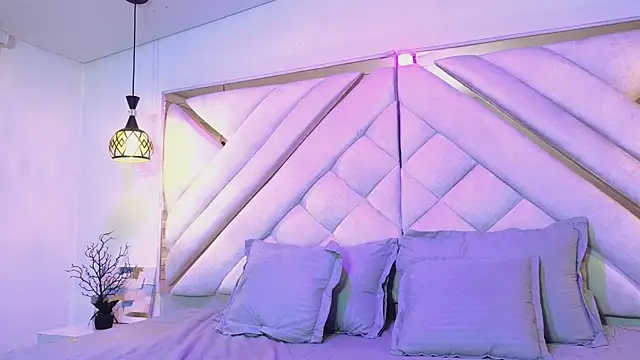 soleyevansvg online show from January 6, 11:47 am