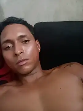 miloxx123 online show from June 19, 8:56 pm
