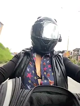 Scarlet auraa online show from January 13, 8:58 pm