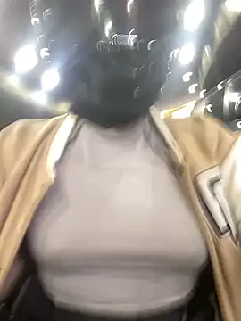 Snapshot of Scarlet_auraa chatting on February 25, 8:29 pm Scarlet auraa online show from February 25, 8:29 pm