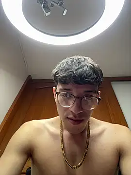 ArthurDavies  online show from March 22, 6:50 am