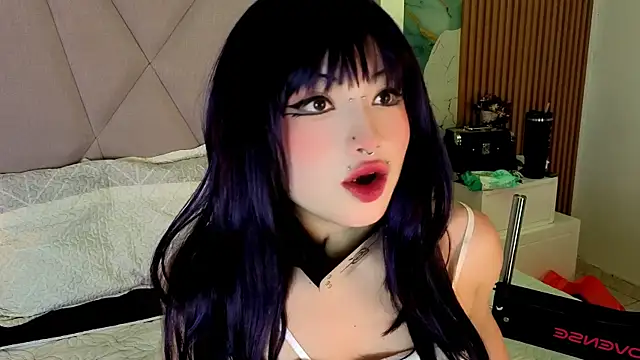 Snapshot of Sienna_Desiree chatting on June 6, 4:06 am Sienna Desiree online show from June 6, 4:06 am