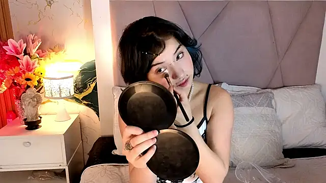 Snapshot of Sienna_Desiree chatting on June 28, 4:40 am Sienna Desiree online show from June 28, 4:40 am