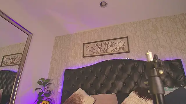 Chloe Connor online show from January 9, 11:39 pm