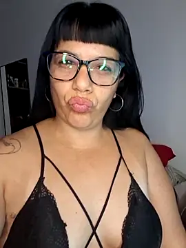 angielove1905 online show from February 14, 12:57 pm