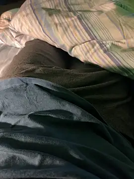 Snapshot of sexyschiavo chatting on March 5, 10:39 pm sexyschiavo online show from March 5, 10:39 pm