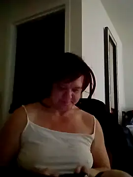 Snapshot of Sexyykay8 chatting on February 12, 5:19 pm Sexyykay8 online show from February 12, 5:19 pm