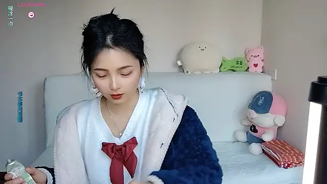 -J-o-y- online show from January 8, 1:41 am