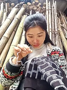 Snapshot of Hiniyk2 chatting on January 11, 6:18 am Hiniyk2 online show from January 11, 6:18 am