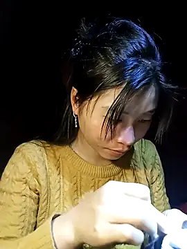 Snapshot of Hiniyk2 chatting on January 15, 12:21 pm Hiniyk2 online show from January 15, 12:21 pm